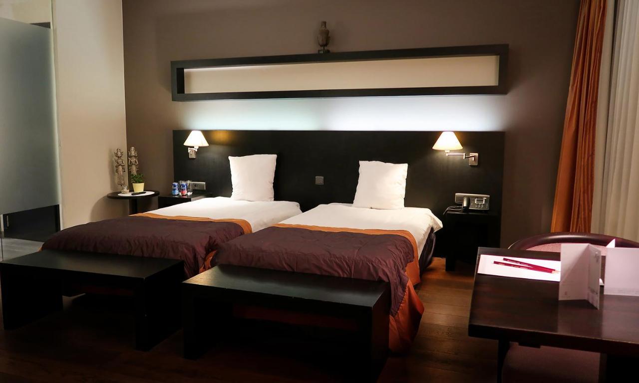 Hotel Van Eyck Маасейк Экстерьер фото