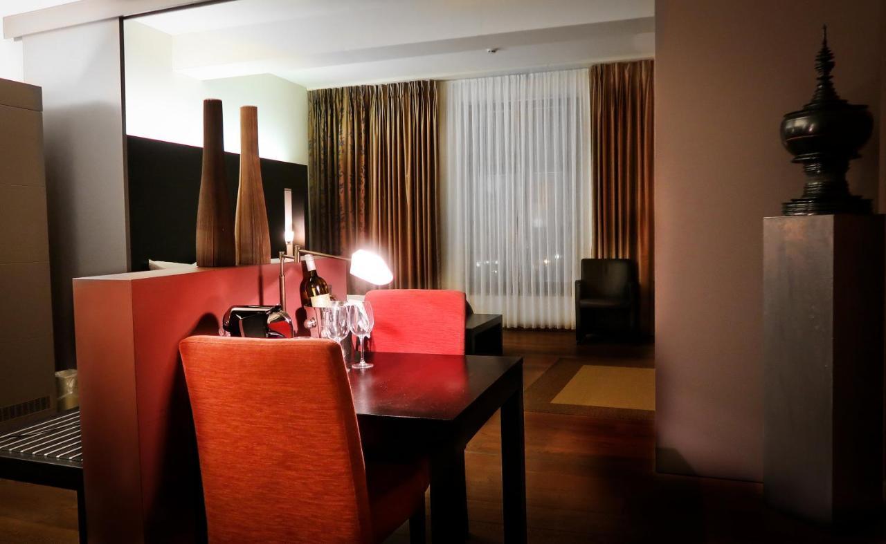 Hotel Van Eyck Маасейк Экстерьер фото
